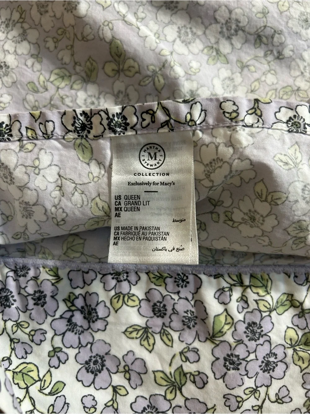 MARTHA STEWART COLLECTION EXCLUSIVELY FOR MACY’S QUEEN FLORAL FLAT COTTON SHEET